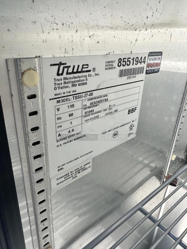 Excellent Condition Refrigerated Sandwich Prep Table – True TSSU-27-08 – 27" – 115V – Fully Tested & Working! - Image 6 of 6