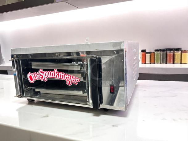 Excellent Condition Commercial Convection Oven – Otis Spunkmeyer OS-1 – 120V – Fully Tested & Working! - Image 3 of 8