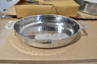 2 BRAND NEW SCRATCH AND DENT! Bon Chef 60002HF Cucina 2.5 Qt. Hammered Finish Stainless Steel Oval Au Gratin. 2 Times Your Bid!