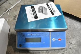 BRAND NEW SCRATCH AND DENT! AvaWeigh PC10OS 10 lb. Digital Portion Control Scale with an Oversized Platform