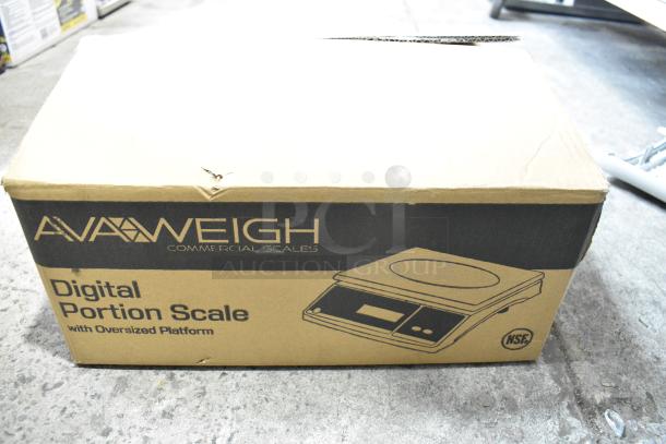 BRAND NEW SCRATCH AND DENT! AvaWeigh PC10OS 10 lb. Digital Portion Control Scale with an Oversized Platform - Image 2 of 7