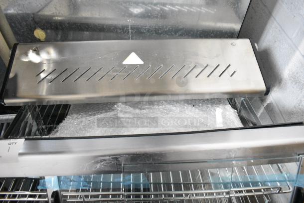 BRAND NEW SCRATCH AND DENT! ServIt 423HDM26SA HDM-26 26" Self / Full Service 3 Shelf Countertop Heated Display Case with Sliding Doors. See Pictures for Broken Glass. 120 Volts, 1 Phase. Cannot Test Due To Damaged Plug - Image 7 of 10