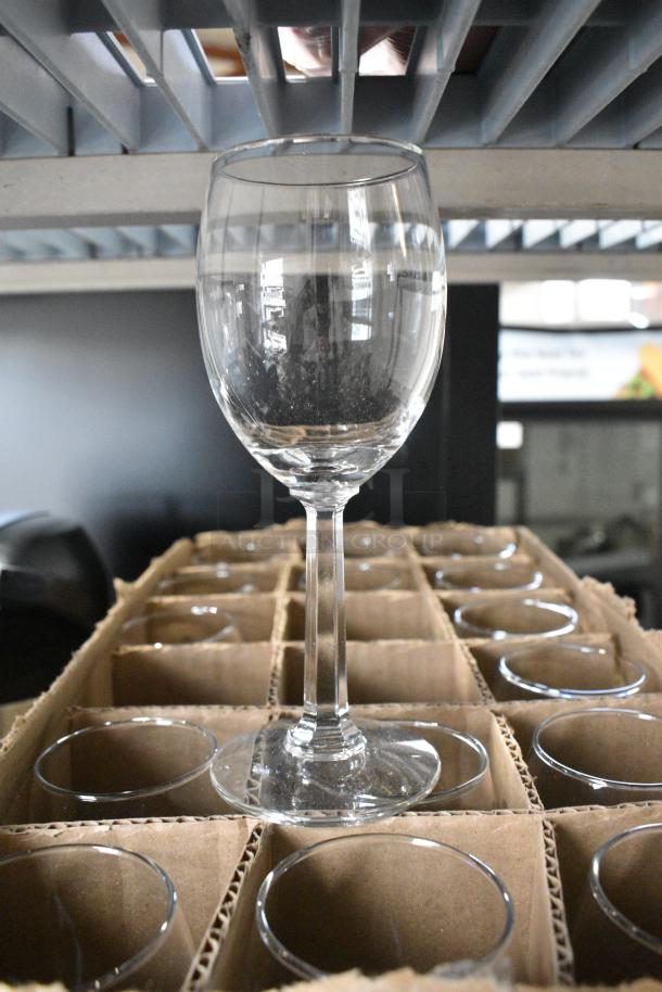 BRAND NEW SCRATCH AND DENT! Libbey 8766 Napa Country 6.5 oz. Customizable Tall Wine Glass - 34/Case - Image 1 of 3