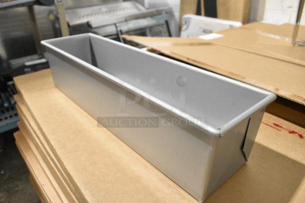3 BRAND NEW SCRATCH AND DENT! Bakers Mark Metal Single Loaf Baking Pan. 3 Times Your Bid! - Image 3 of 5