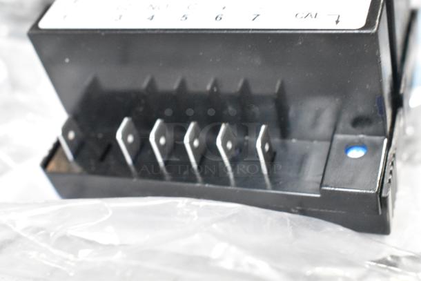 BRAND NEW SCRATCH AND DENT! Garland / US Range 2432000 Thermostat HP2432000 - Image 4 of 7