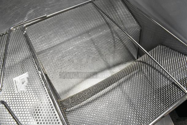 BRAND NEW SCRATCH AND DENT! 190SDMNTTRAY 12 1/4" x 14" x 6 1/2" Fryer Sediment Tray - Image 3 of 4