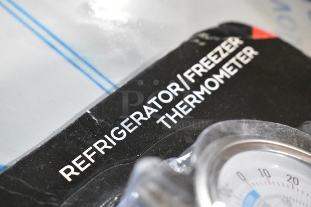 14 BRAND NEW SCRATCH AND DENT! 9142DRFTA AvaTemp 2 1/2" Dial Refrigerator / Freezer Thermometer. 14 Times Your Bid! - Image 2 of 6