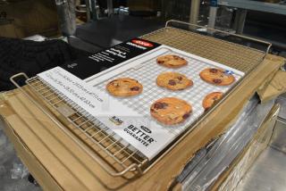 2 BRAND NEW SCRATCH AND DENT! OXO 11231100 Good Grips 11 1/2" x 18 1/2" Non-Stick Wire Cooling Rack for Half Size Bun / Sheet Pan. 2 Times Your Bid!