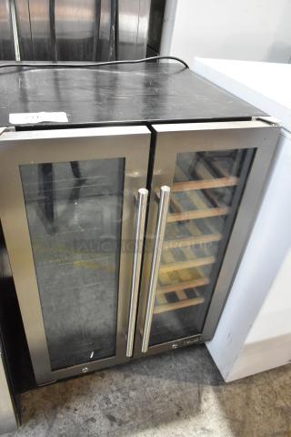 Newair NWB080SS00 Metal 2 Door Mini Wine and Beverage Cooler Merchandiser. 115 Volts, 1 Phase. Tested and Working!
