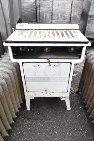 ANTIQUE! Metal Gas Powered 3 Burner Range. Unit Was Removed from an 1800s Lancaster City Building.