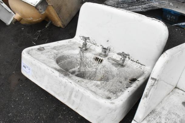ANTIQUE! Single Bay Wall Mount Sink. Unit Was Removed from an 1800s Lancaster City Building. - Image 3 of 4