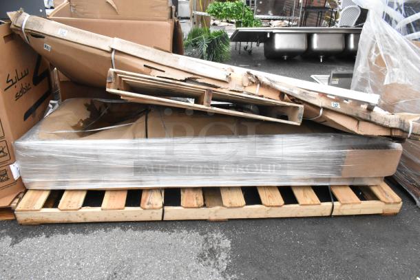 4 BRAND NEW SCRATCH AND DENT! Items Including Dunnage Style Shelf, Advance Tabco Unit. 4 Times Your Bid! - Image 1 of 6