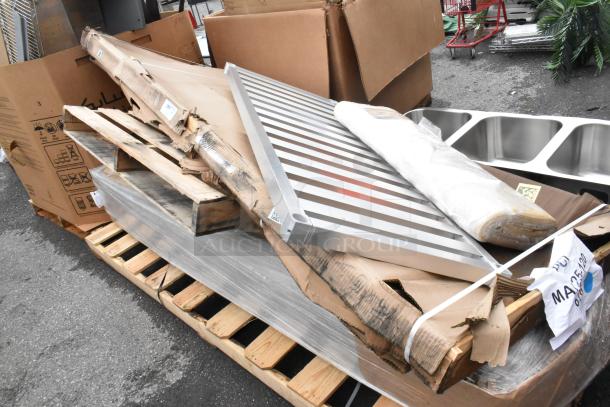 4 BRAND NEW SCRATCH AND DENT! Items Including Dunnage Style Shelf, Advance Tabco Unit. 4 Times Your Bid! - Image 3 of 6