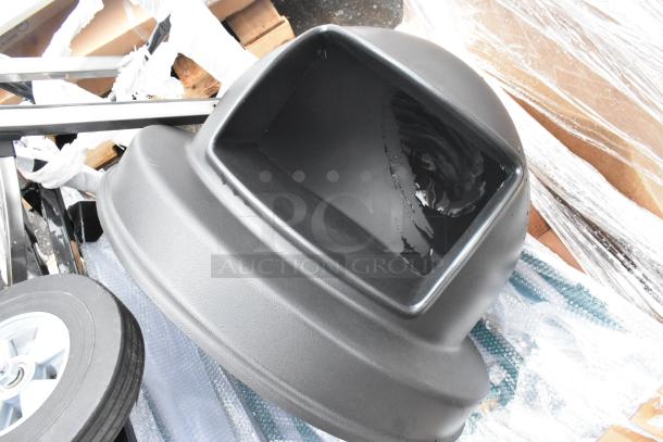 8 BRAND NEW SCRATCH AND DENT! Items Including 600DUN2036 Regency 36" x 20" x 8" Aluminum Dunnage Rack - 1630 lb. Capacity, Trah Can Lid. 8 Times Your Bid! - Image 4 of 6