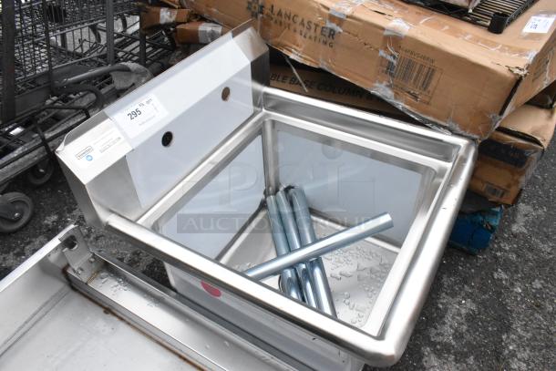 BRAND NEW SCRATCH AND DENT! Steelton 522CS11818N 23 1/2" 18-Gauge Stainless Steel One Compartment Commercial Sink without Drainboard - 18" x 18" x 12" Bowl - Image 2 of 6