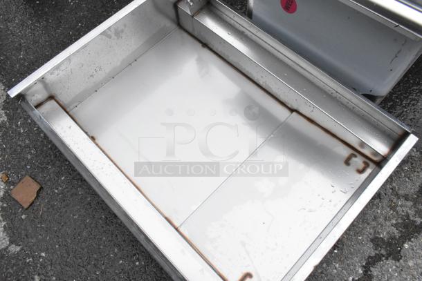 BRAND NEW SCRATCH AND DENT! Stainless Steel Grease Trap on Commercial Casters for Fryer. - Image 5 of 6