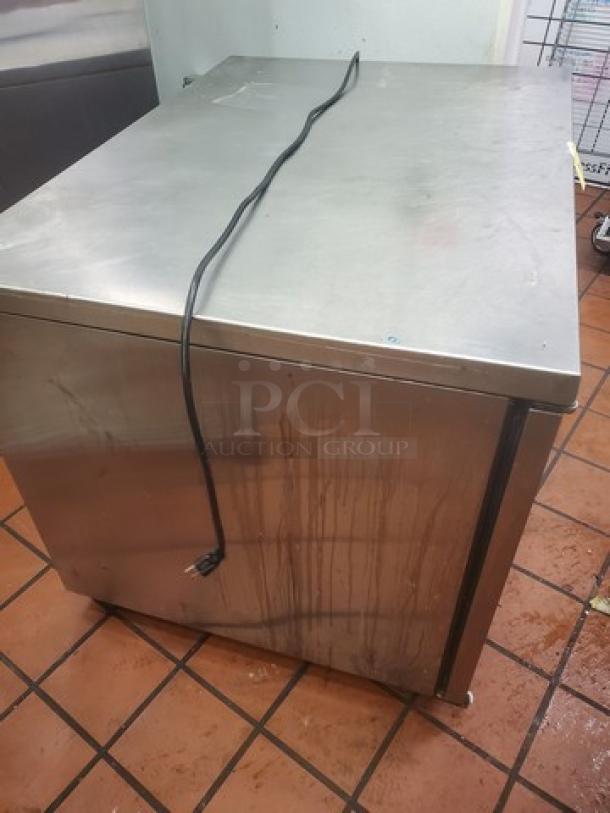 True TUC-44 Deep Undercounter Refrigerator. On Casters. Good Working Condition. - Image 5 of 7