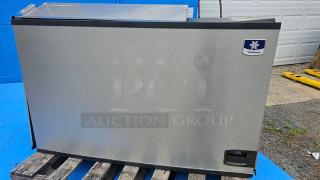 Manitowoc IY1894N3-263X Ice Machine w/ F1300 Ice Storage Bin and JC1395-261 Remote Air Cooled Condenser. PICK UP ONLY - Item #1187374