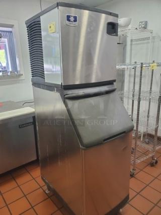 Manitowoc Ice Machine & Bin. Good Working Condition. - Item #1188431