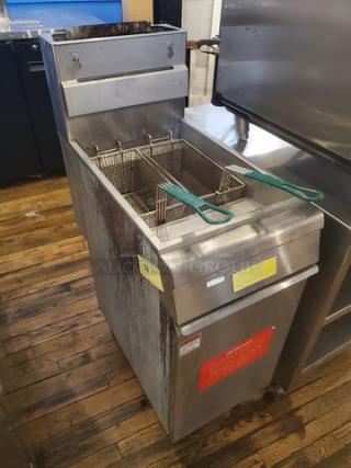 Qualite Natural Gas Floor Fryer. - Item #1188448