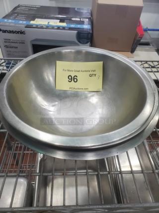 Lot of 3 Stainless Steel Bowls. (3xBid)