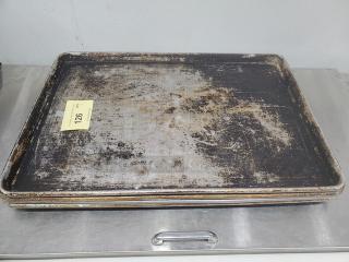 Lot of 4 Bun Sheet Pans. (4xBid)