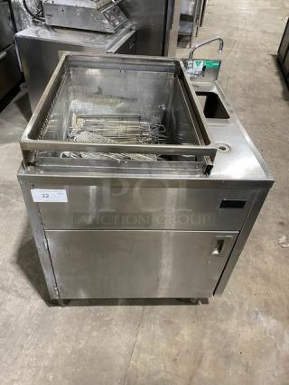 Falcon Fabricators Commercial Electric Powered Rethermalizer! All Stainless Steel! On Casters!