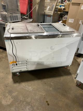 Excellence Industries Commercial Frozen Yogurt/Ice Cream Dipping Cabinet! With Stainless Steel Flip Tops! Model HFF8HC Serial 2108109202! 115V 1Phase!