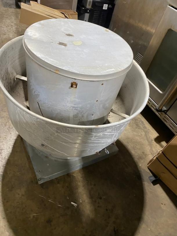 CaptiveAire Systems Commercial Upblast Exhaust Fan! Model: 7518OS3E56-48PK! 208V 3 Phase! - Image 2 of 8