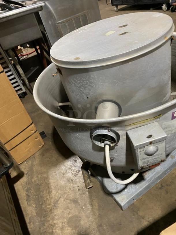 CaptiveAire Systems Commercial Upblast Exhaust Fan! Model: 7518OS3E56-48PK! 208V 3 Phase! - Image 4 of 8
