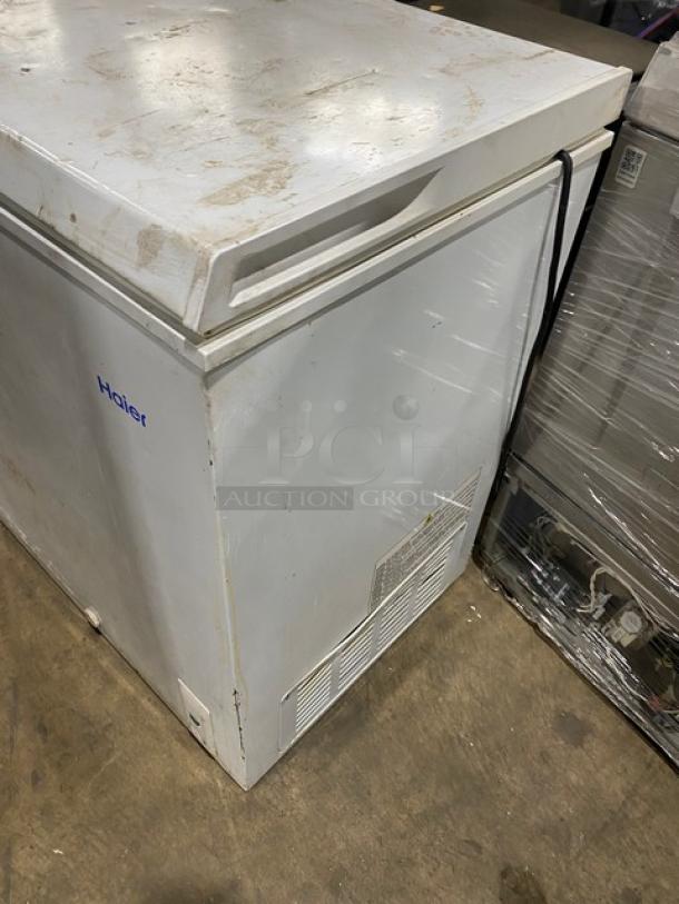 Haier Commercial White Free- Standing Chest Freezer! With Top Hinged Lift-Up Style Lid! Model: HE71CL53NW SN: B300G0E6K00WTF4E1308! 115V 1 Phase! WORKING WHEN REMOVED! - Image 2 of 7
