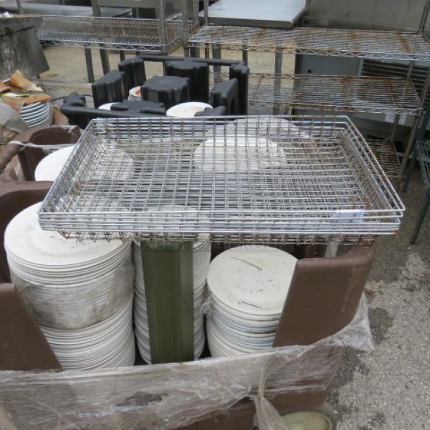 One Lot Of 6 Waire Baskets. 26.5X16.5X2 - Image 1 of 1