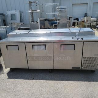 One True 3 Door Pizza Prep Table With 6 Racks On Casters. 115 Volt. Model# TPP-93. 93X34X41. $9791.28 - Item #1192038