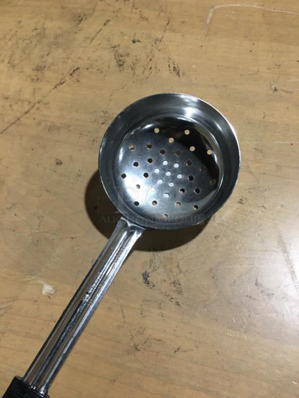 BRAND NEW! Vollrath Commercial Stainless Steel 8 Oz. Perforated Round Spoodle/Portion Spoon! With Black Grip 'N Serve Handle! Model: 61180! 6X Your Bid! - Image 4 of 5