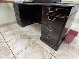 Executive Style  Wooden Desk  W/Matching  Lateral  Wooden Filing Cabinet
Qty 2
Your Bid x 2