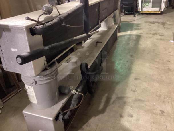 Bohn Heatcraft Low Profile Fan W/6 Fans 
Model # ADT312AJ - Image 2 of 4