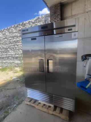 True Stainless Steel 2-Door Commercial Freezer , Tested and Working!
Model # - T-49F-HC - Item #1187898