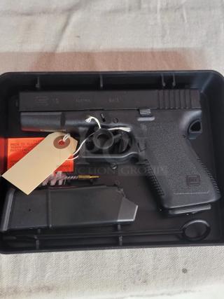 ATF Approved Auction! Unique Collector Glock 19! 9x19 Serial # 007!    Must be 21y/o to bid and gun must ship to FFL, Check state and local laws and do not bid if prohibited or cannot pass a background check.  Winning bidder will need to apply  for background check through FFL.