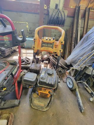 Generac 2800 PSI Gas Pressure Washer! No attachments