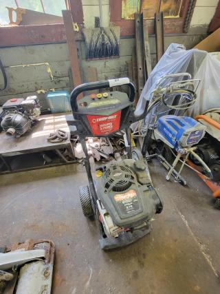 Troy-Bilt 2700 PSI Gas Pressure Washer! No attachments