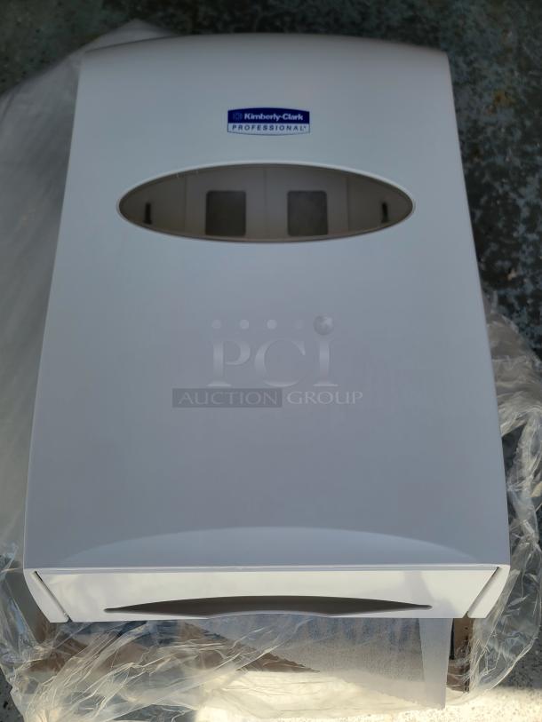 *NEW* IN BOX Kimberly-Clark Professional Universal Folded Towel Dispenser! Original price $62 each! - Image 3 of 5