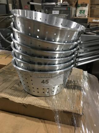 BRAND NEW! Winco Commercial Aluminum 9" Round Spaghetti/Pasta Strainer/Skimmer! With 7-1/2" Handle! Model: ASS-09! 6X Your Bid!