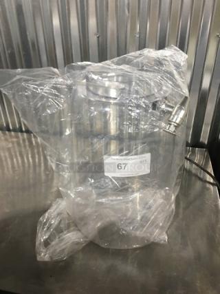 BRAND NEW! Tablecraft Commercial Clear Beverage Reservoir! With Stainless Steel Faucet! Model: B5R!