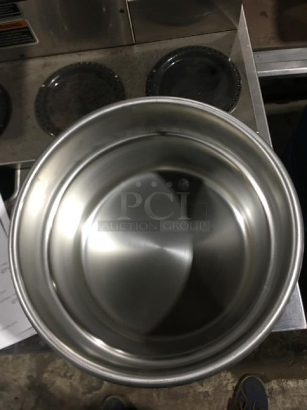 BRAND NEW! Vollrath Commercial Stainless Steel 4-1/8 Qt. Vegetable Inset Pan! Model: 78174! 4X Your Bid! - Image 2 of 4