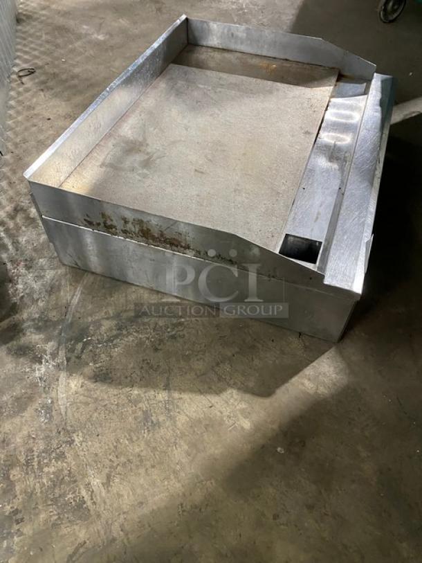 Metal industrial tray, rectangular, with raised edges and signs of rust, used condition.