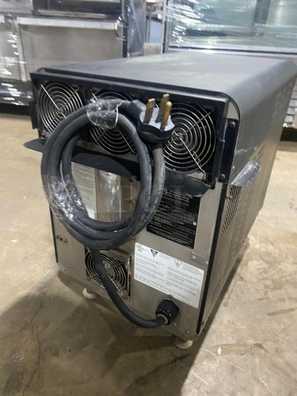 TurboChef! 2021! Late Model! Chipotle Style Commercial Black Electric Powered Countertop Cook Press Edition Ventless Rapid Cook Turbo Oven! With Crank Bar! Model: NGO SN: NGOTD43530! 208/240V 1 Phase! On Legs! - Image 4 of 9