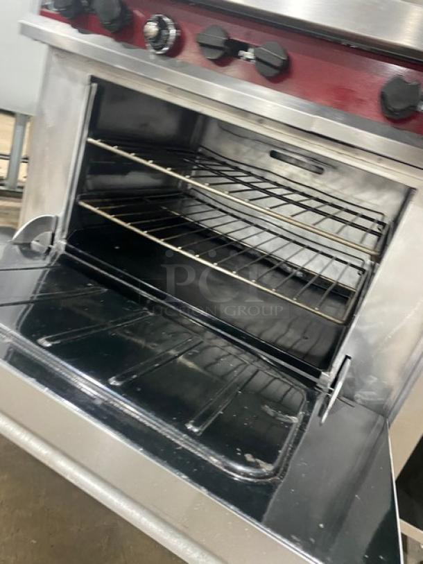 Vulcan Commercial Stainless Steel Natural Gas Powered 8-Burner Range/Oven Combo! With Back Splash & Overhead Salamander Shelf! With Wired Oven Racks! With Enclosed Dry Storage! On Casters! - Image 7 of 9