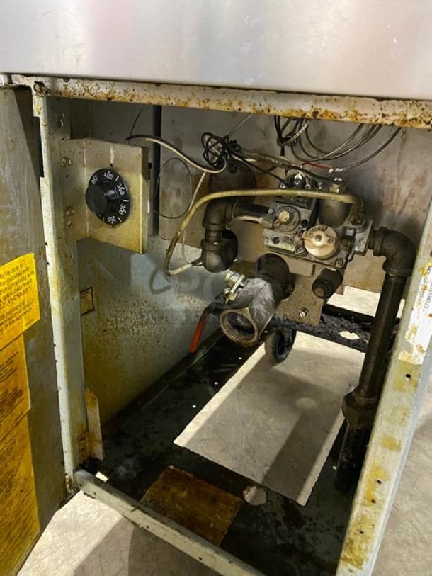 Frymaster Commercial Stainless Steel Natural Gas Powered Deep Fat Fryer! With Back Splash & Basket Hanger! With Frying Backets! Model: GF14SD SN: 2101FM0211! On Casters! - Image 6 of 8