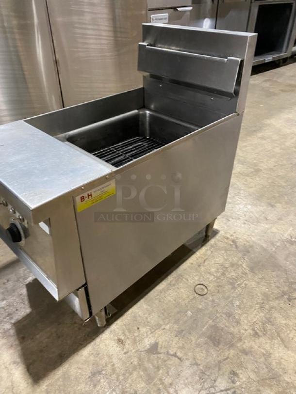 Keating Commercial Stainless Steel Electric Powered Countertop Instant Recovery Fryer! With Thermostatic Control! With Backsplash & Basket Hanger! Model: 14 CMBB SN: FE36461! 208-240V 3 Phase! On Legs! - Image 3 of 9