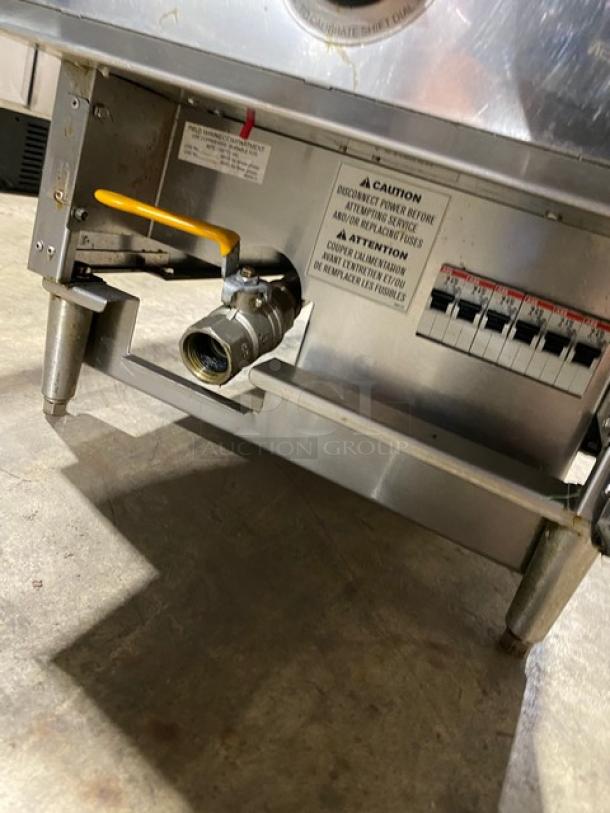 Keating Commercial Stainless Steel Electric Powered Countertop Instant Recovery Fryer! With Thermostatic Control! With Backsplash & Basket Hanger! Model: 14 CMBB SN: FE36461! 208-240V 3 Phase! On Legs! - Image 6 of 9